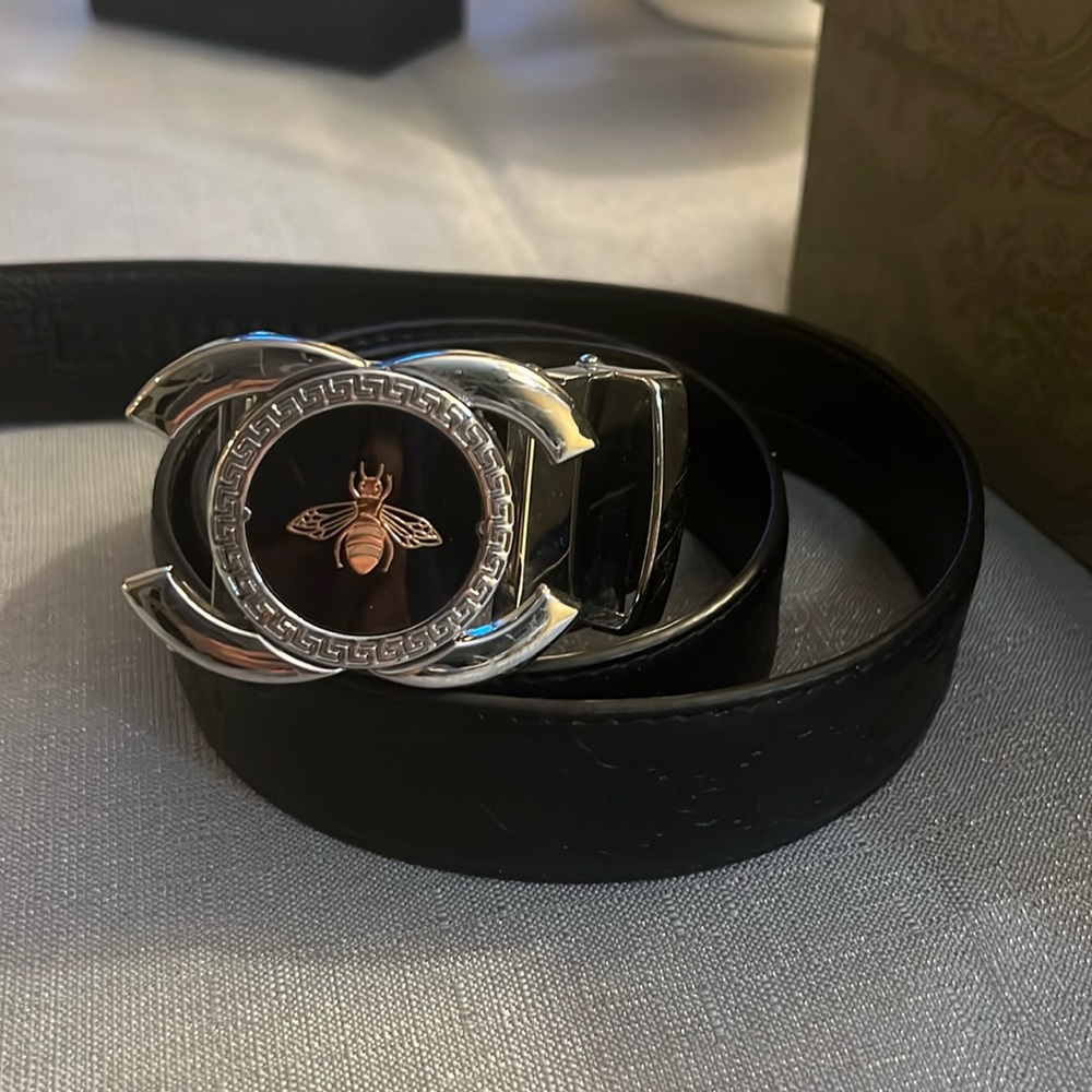 Belt -  used once size 40/300 looks great like on picture